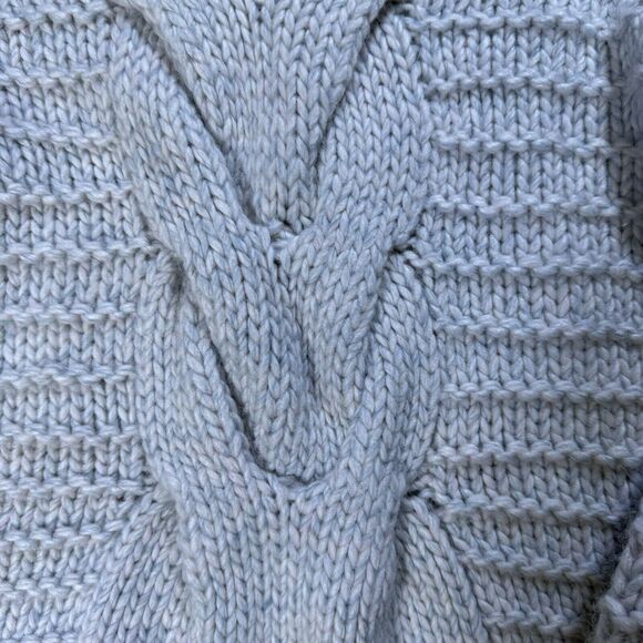 Gap Women’s Chunky Cable-Knit Crewneck Sweater Sz Small - Picture 2 of 6